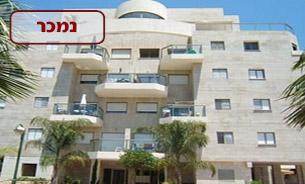 יגאל אלון פינת החלוץ רמת השרון